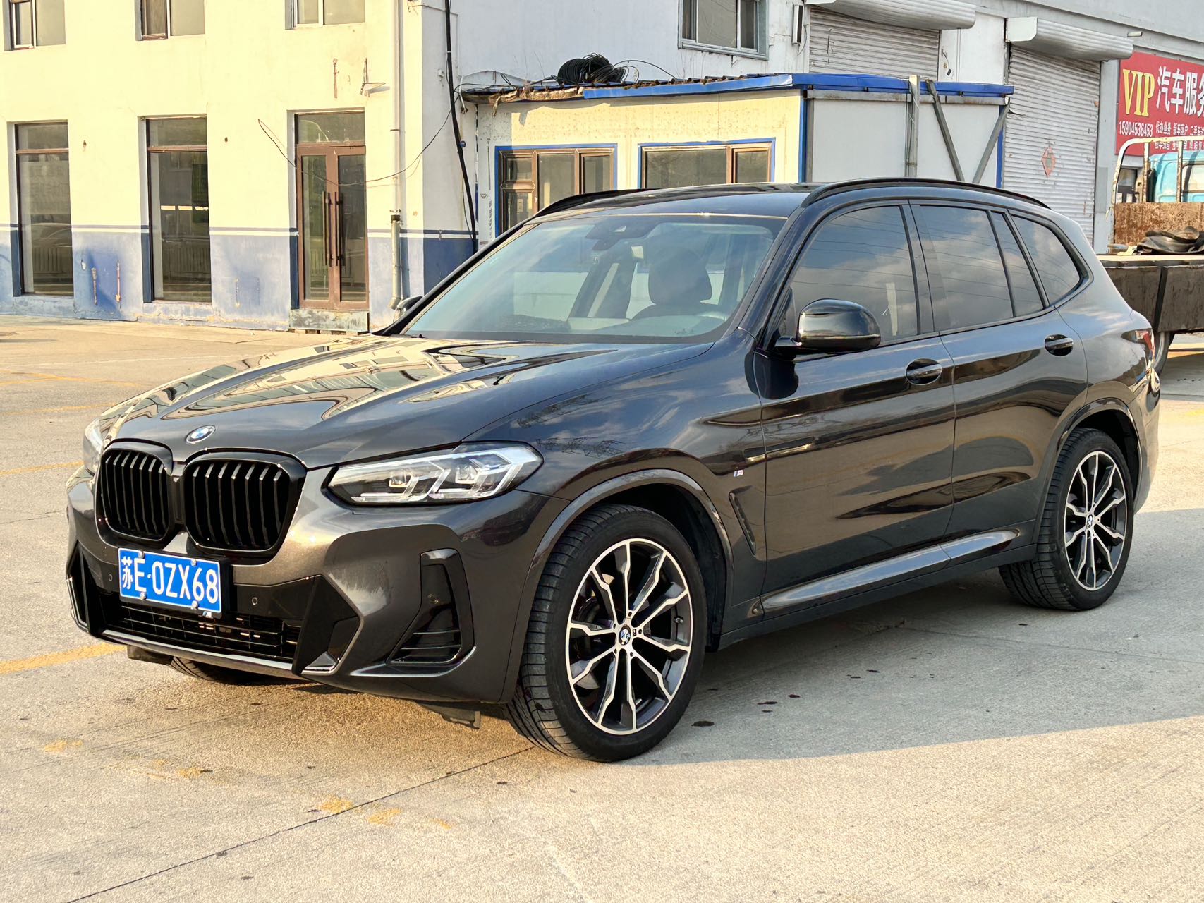 2022款宝马X3 30i领先耀夜ban