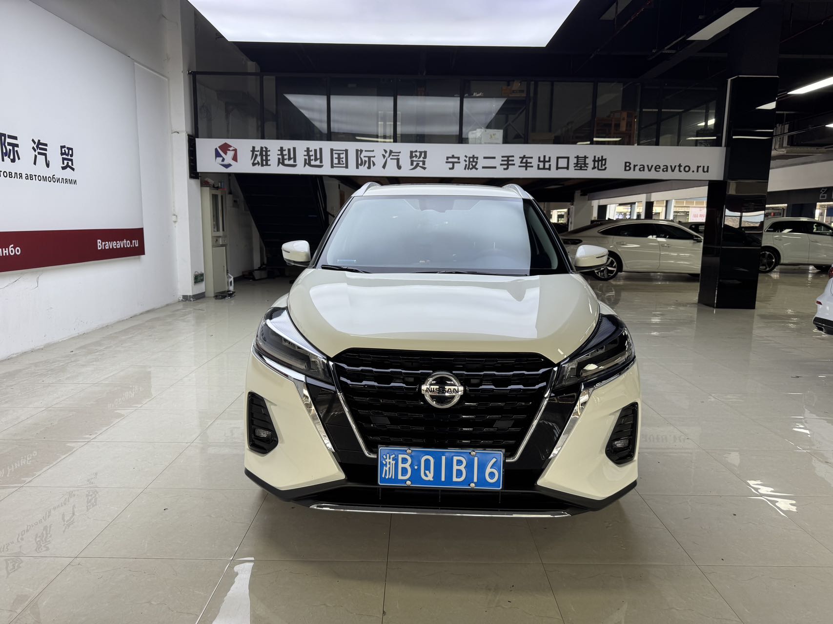 2022款尼桑劲客豪华版