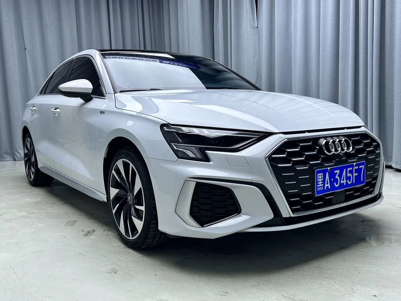 2023款 奥迪 A3L Limousine 35TFSl时尚运动型