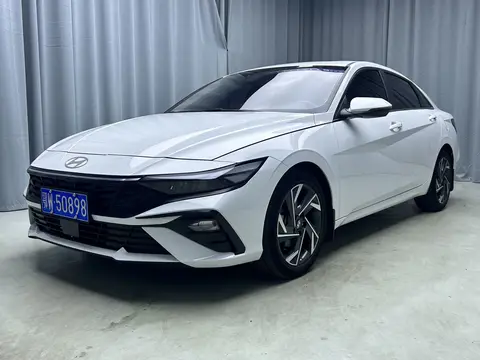 2023款 现代 伊兰特 精英版