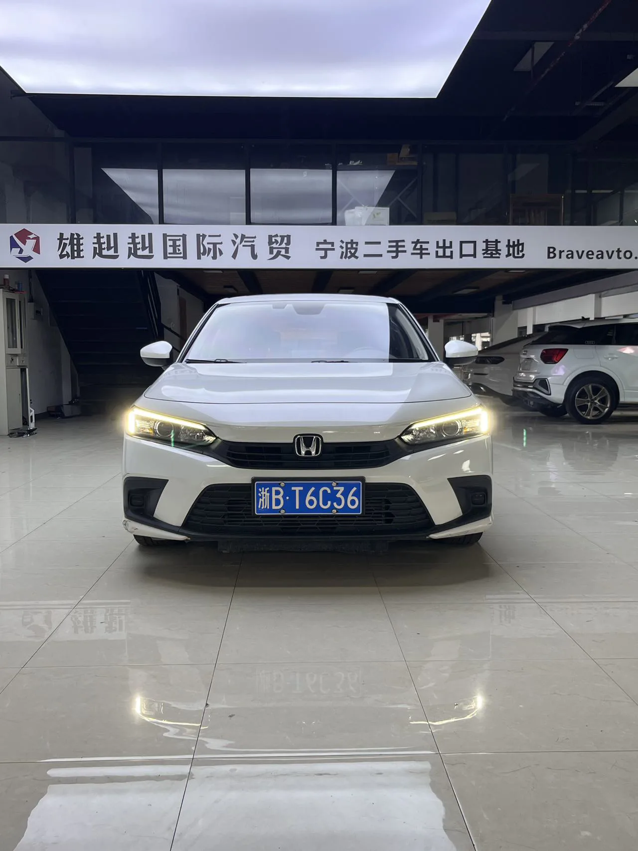 2022款 本田 思域 180 尚擎版