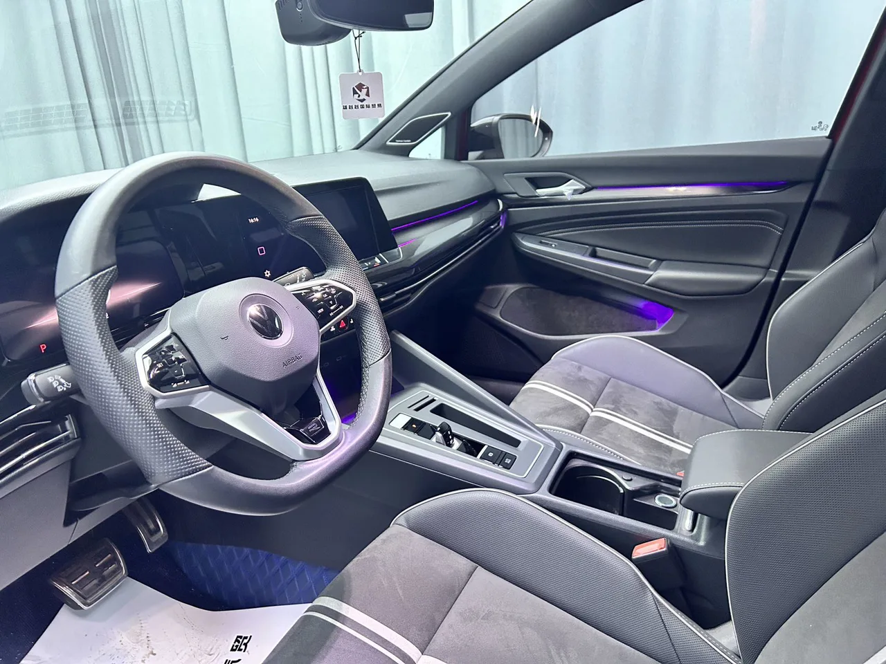 2023款 高尔夫 DSG 280 R-Line lite