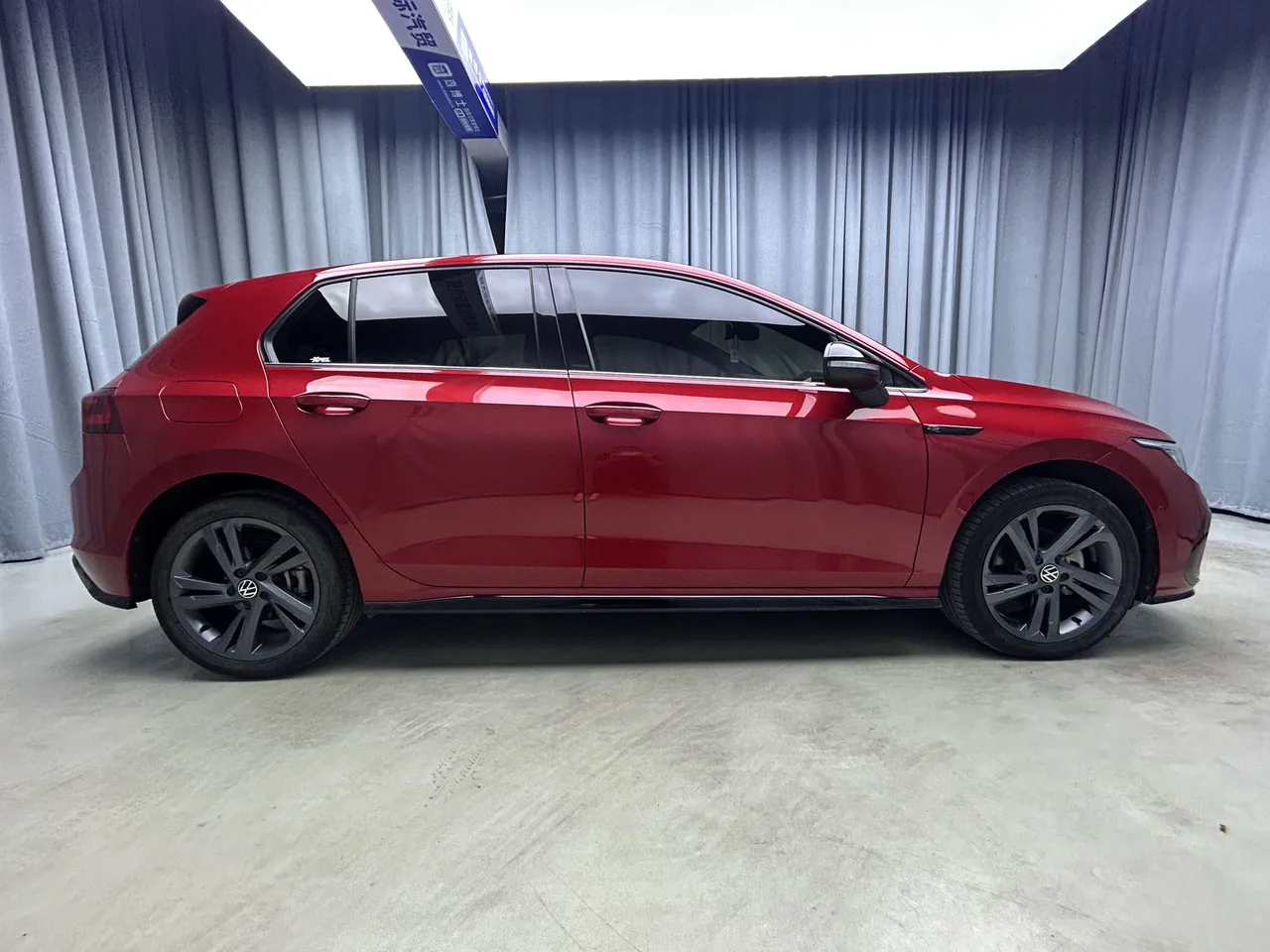 2023款 高尔夫 DSG 280 R-Line lite
