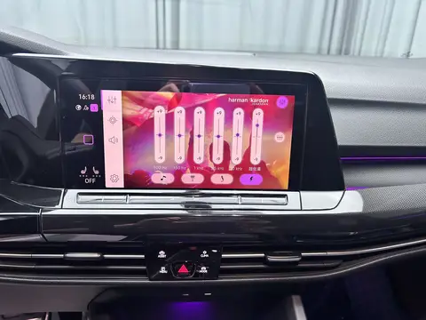 2023款 高尔夫 DSG 280 R-Line lite