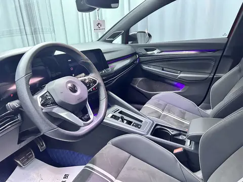 2023款 高尔夫 DSG 280 R-Line lite