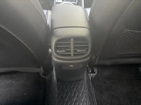 Hyundai Elantra Premium 2022 модельного года