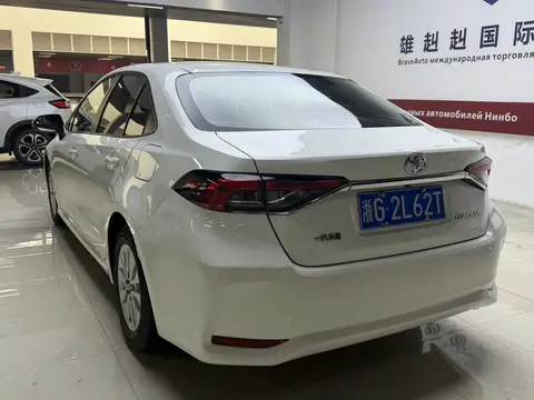 Toyota Corolla 2023 модельного года, 1,5 л, версия «Элит»