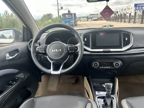 2021款 起亚 奕跑 CVT 趣享 天窗版