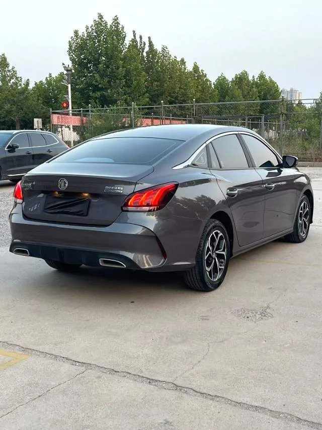 MG5 2022 модельного года, 180DVVT CVT, версия «Youth Flagship»