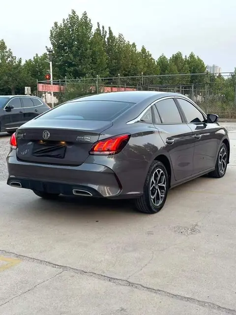 MG5 2022 модельного года, 180DVVT CVT, версия «Youth Flagship»