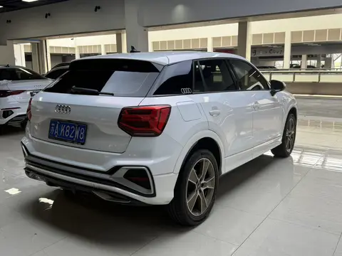 2022款 奥迪 Q2L 时尚动感