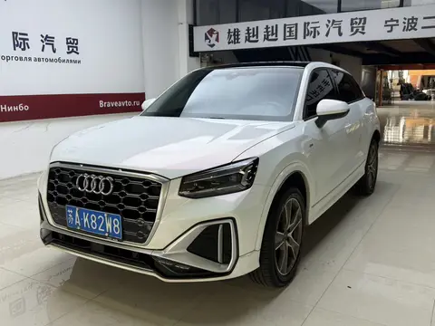 2022款 奥迪 Q2L 时尚动感
