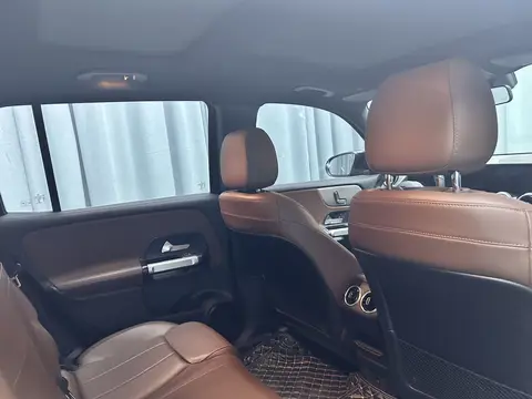 2021款 奔驰 GLB180 动感型