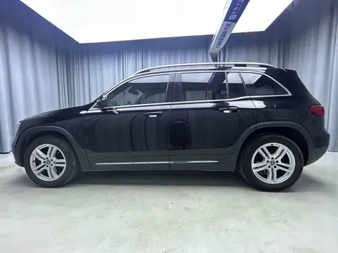 2021款 奔驰 GLB180 动感型