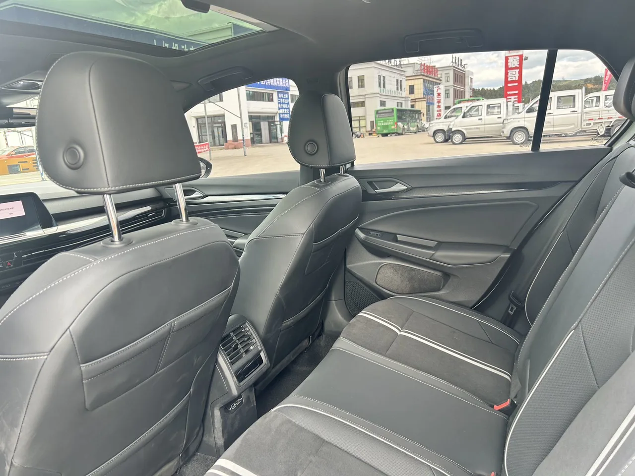 Golf 2023 года, DSG 280 R-Line