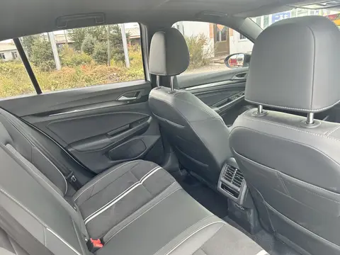 Golf 2023 года, DSG 280 R-Line