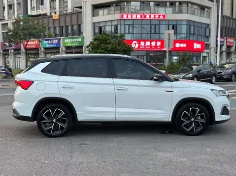 Skoda Kamiq 2023 модельного года, обновленная версия, GT с АКПП, версия «Zhenxiang»