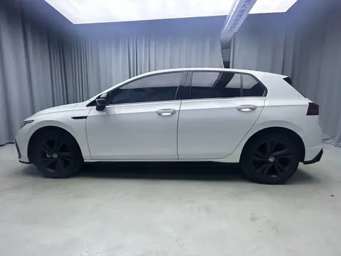 Golf 2023 модельного года с коробкой передач DSG 280 R-Line Lite