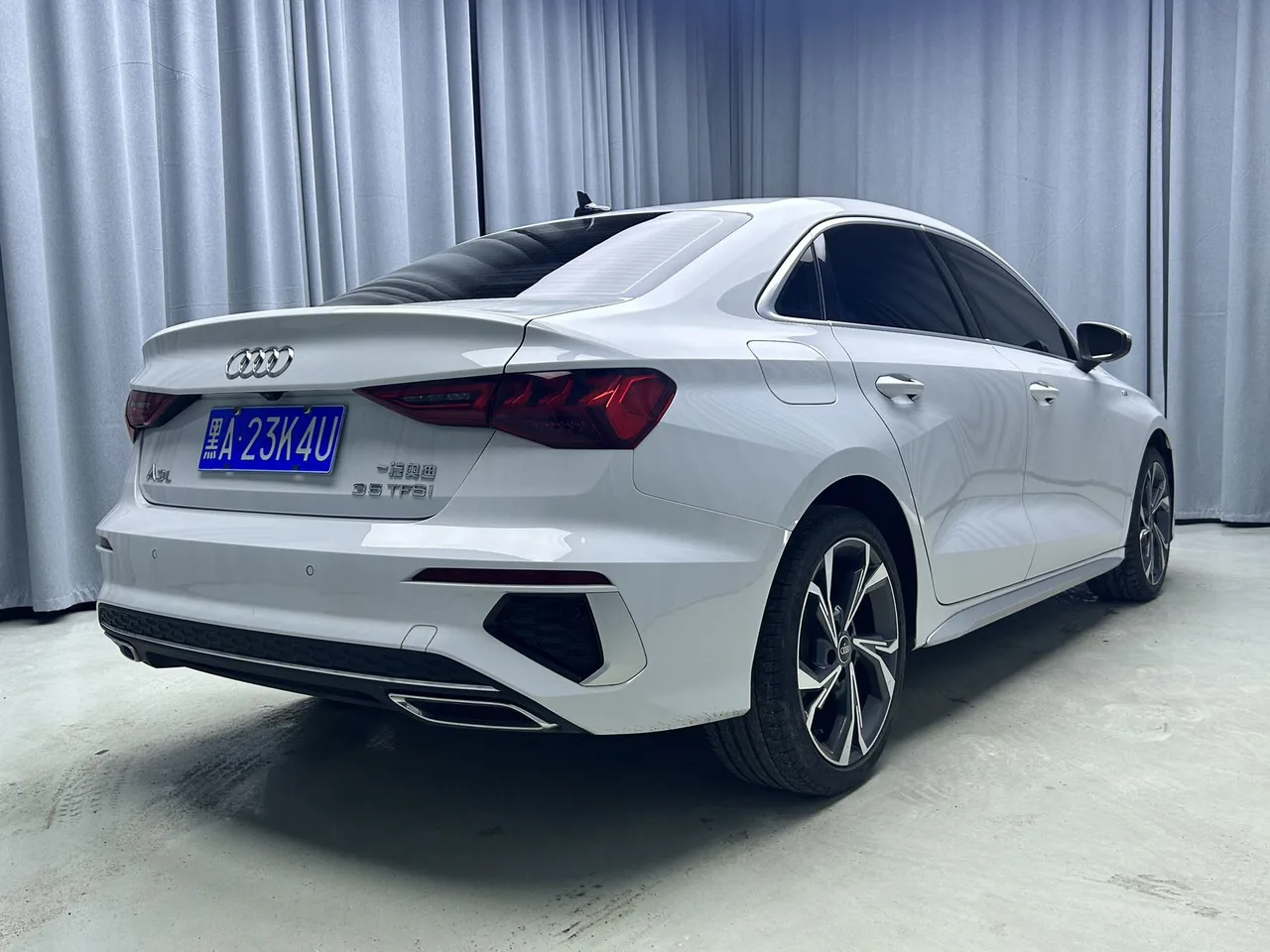 2023款 奥迪 A3L Limousine 35TFSl豪华运动型