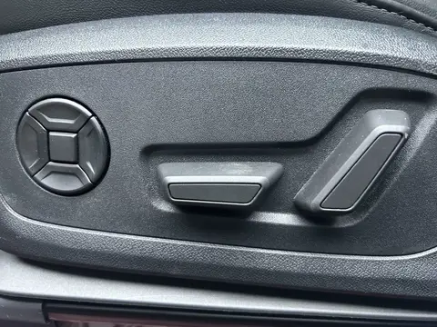 2023款 奥迪 A3L Limousine 35TFSl豪华运动型