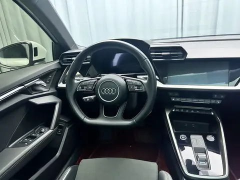 2023款 奥迪 A3L Limousine 35TFSl豪华运动型