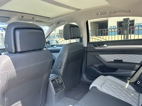 2023款 迈腾 200万辆纪念版280TSi DSG 领先版