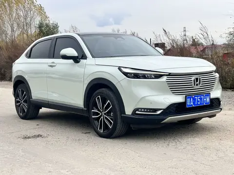 Honda Vezel 2023 модельного года, 1,5 л, CTV, версия «Люкс»