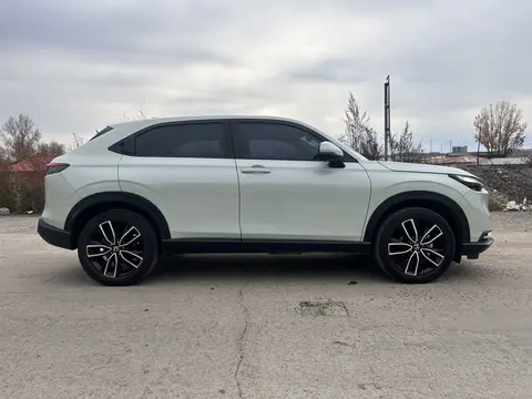 Honda Vezel 2023 модельного года, 1,5 л, CTV, версия «Люкс»