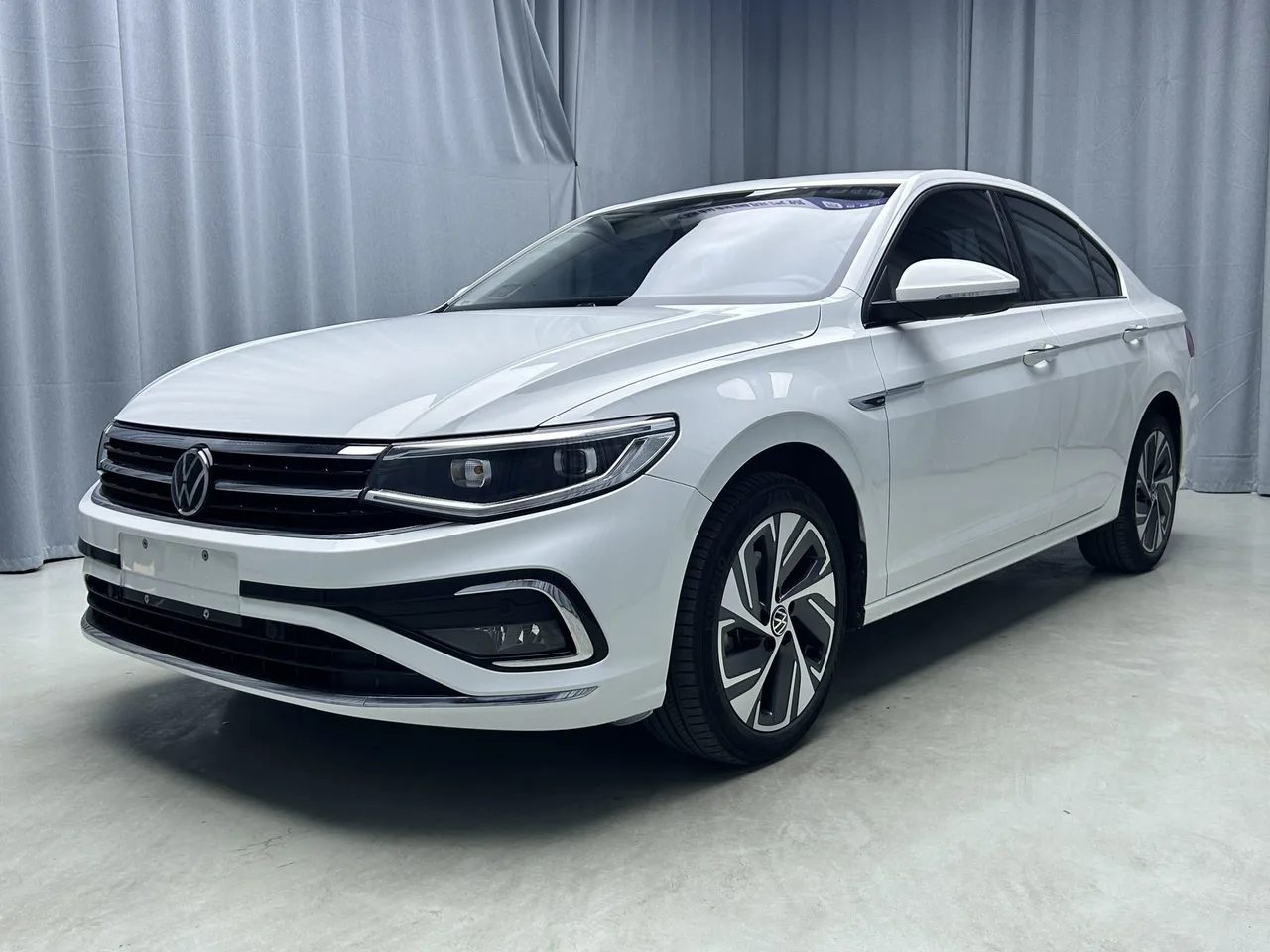 2023款 大众 宝来 280DSG 尊行版