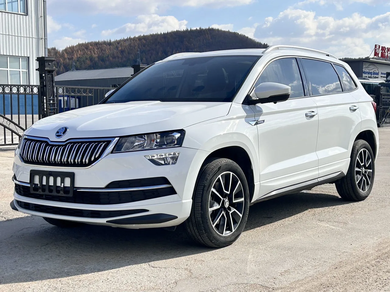 Skoda Koloq 2023 года, версия «Premium»