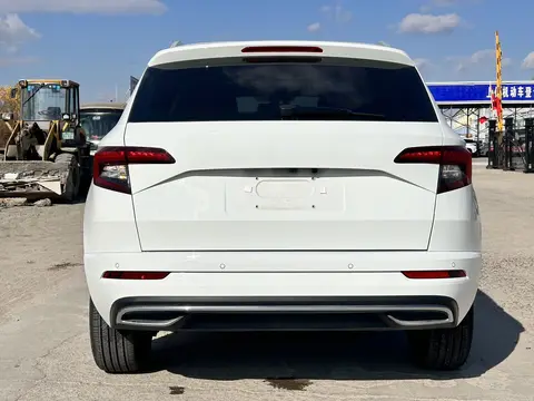 Skoda Koloq 2023 года, версия «Premium»