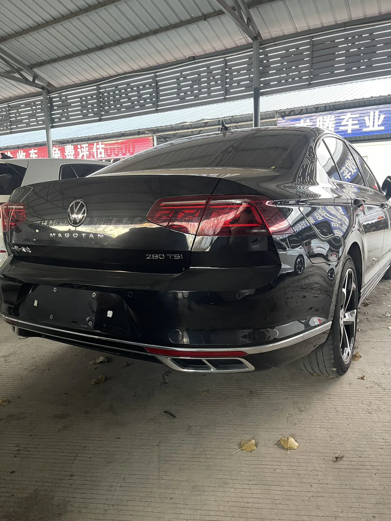 Volkswagen Magotan Leading 280TSi 2023 модельного года