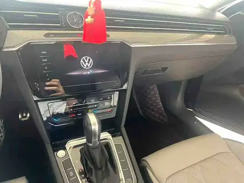 Volkswagen Magotan Leading 280TSi 2023 модельного года